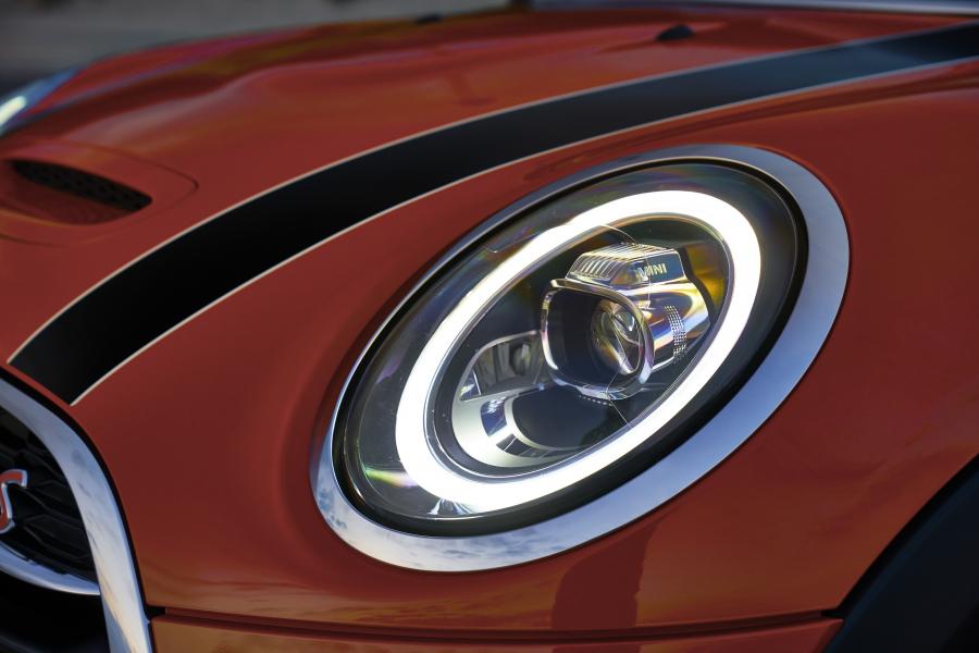 Детали экстерьера Mini Cooper S (F56) 2018 года  (WW) (фото 86 из 196)